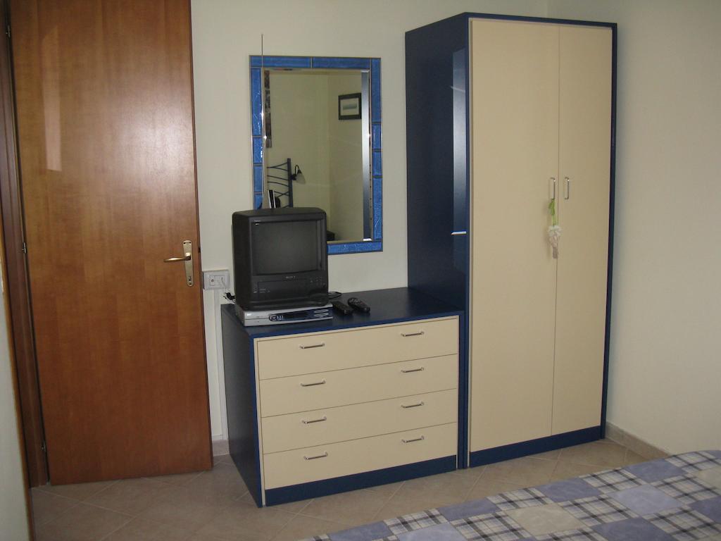 Ferienwohnung Gli Oleandri Capoliveri  Zimmer foto